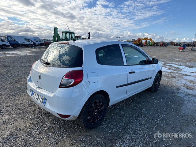 2011 Renault Clio Van Truck - 厢式卡车:图3 2011 Renault Clio Van Truck - 厢式卡车:图3