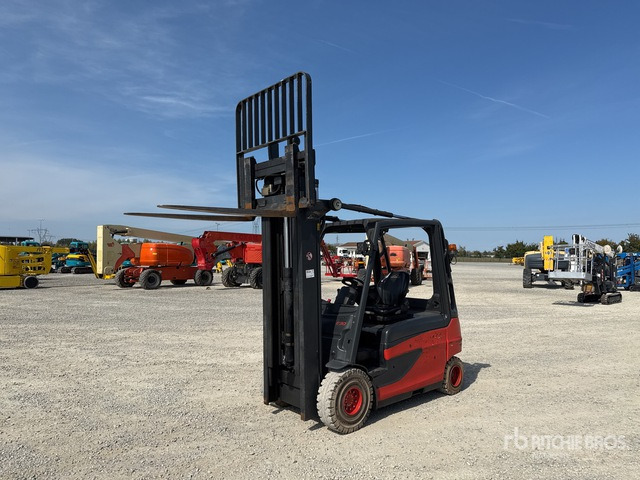 2014 Linde E30L-01 3000 kg Electric Forklift - 电动叉车:图1 2014 Linde E30L-01 3000 kg Electric Forklift - 电动叉车:图1