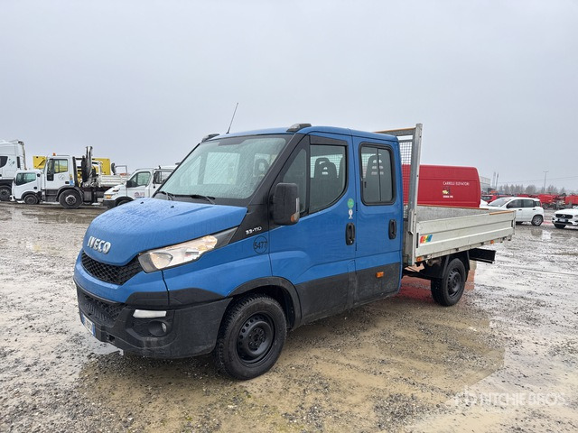 2015 Iveco Daily 33-110 Crew Cab Flatbed Truck - 栏板式/ 平板卡车:图1 2015 Iveco Daily 33-110 Crew Cab Flatbed Truck - 栏板式/ 平板卡车:图1