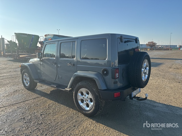 2015 Jeep Wrangler Unlimited Sahara 2.8 CRD 4WD auto 147KW/200CV SUV - 越野车:图2 2015 Jeep Wrangler Unlimited Sahara 2.8 CRD 4WD auto 147KW/200CV SUV - 越野车:图2