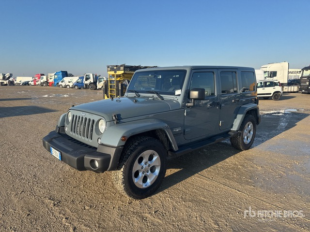 2015 Jeep Wrangler Unlimited Sahara 2.8 CRD 4WD auto 147KW/200CV SUV - 越野车:图1 2015 Jeep Wrangler Unlimited Sahara 2.8 CRD 4WD auto 147KW/200CV SUV - 越野车:图1