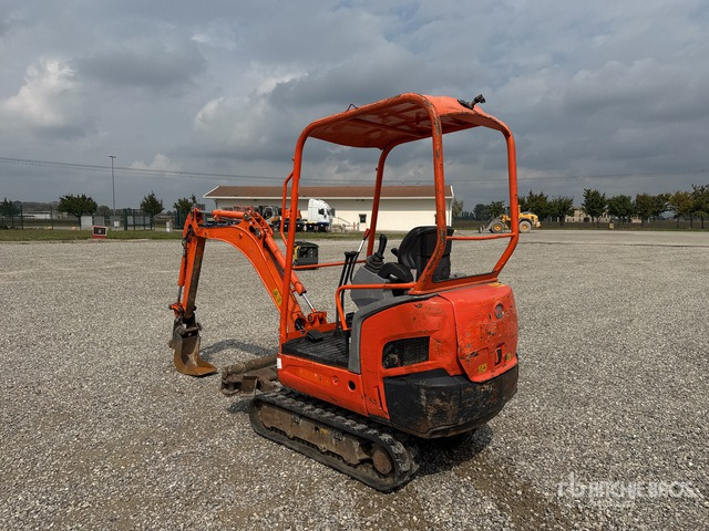 2015 Kubota KX016-4 Mini escavatore: <6.6t - 小型挖掘机:图3 2015 Kubota KX016-4 Mini escavatore: <6.6t - 小型挖掘机:图3