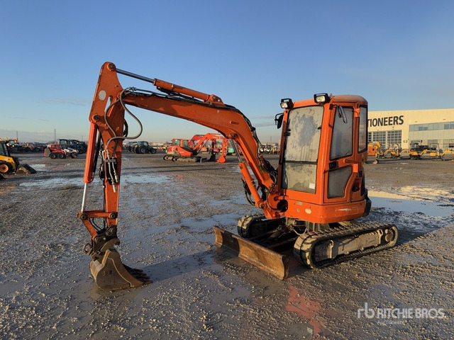2015 Kubota U35-3A3 Mini Excavator: <6.6t - 小型挖掘机:图1 2015 Kubota U35-3A3 Mini Excavator: <6.6t - 小型挖掘机:图1