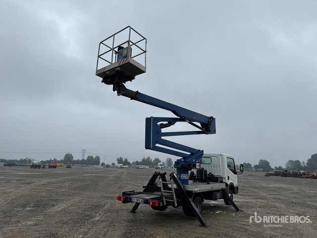 2015 Nissan Cabstar 35.12 2015 Socage DA 320 20 m on Bucket Truck - 车载空中平台:图4 2015 Nissan Cabstar 35.12 2015 Socage DA 320 20 m on Bucket Truck - 车载空中平台:图4