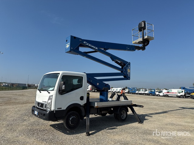 2015 Nissan Cabstar Cabstar 35.12 2015 Socage DA 324 24 m on Bucket Truck - 车载空中平台:图1 2015 Nissan Cabstar Cabstar 35.12 2015 Socage DA 324 24 m on Bucket Truck - 车载空中平台:图1