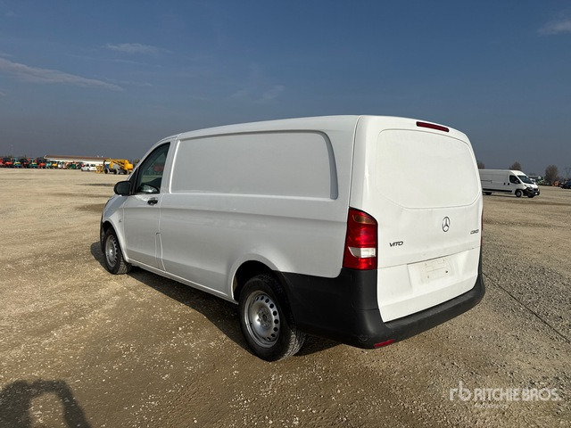 2016 Mercedes-Benz Vito Cargo Van - 厢式卡车:图3 2016 Mercedes-Benz Vito Cargo Van - 厢式卡车:图3