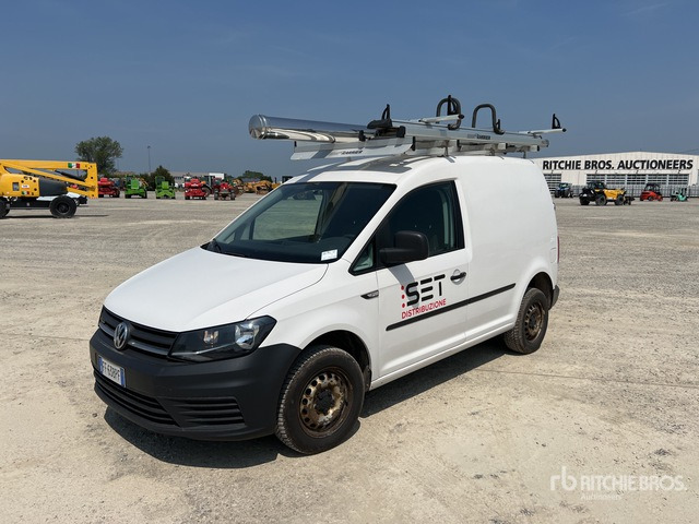 2016 Volkswagen Caddy 2.0 TDI 110CV 4MOTION Van Truck - 紧凑型面包车:图1 2016 Volkswagen Caddy 2.0 TDI 110CV 4MOTION Van Truck - 紧凑型面包车:图1