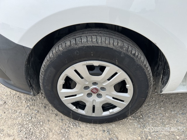 2018 Fiat Doblo CARGO COMBI 1.3 MJT 16V SX N1 Van Truck - 紧凑型面包车:图4 2018 Fiat Doblo CARGO COMBI 1.3 MJT 16V SX N1 Van Truck - 紧凑型面包车:图4