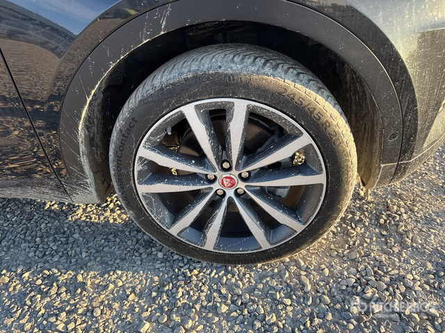 2018 Jaguar E Pace 2.0D I4 R-DYNAMIC SE 4WD 240CV SUV - 越野车:图4 2018 Jaguar E Pace 2.0D I4 R-DYNAMIC SE 4WD 240CV SUV - 越野车:图4