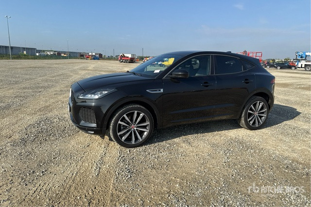 2018 Jaguar E Pace 2.0D I4 R-DYNAMIC SE 4WD 240CV SUV - 越野车:图3 2018 Jaguar E Pace 2.0D I4 R-DYNAMIC SE 4WD 240CV SUV - 越野车:图3