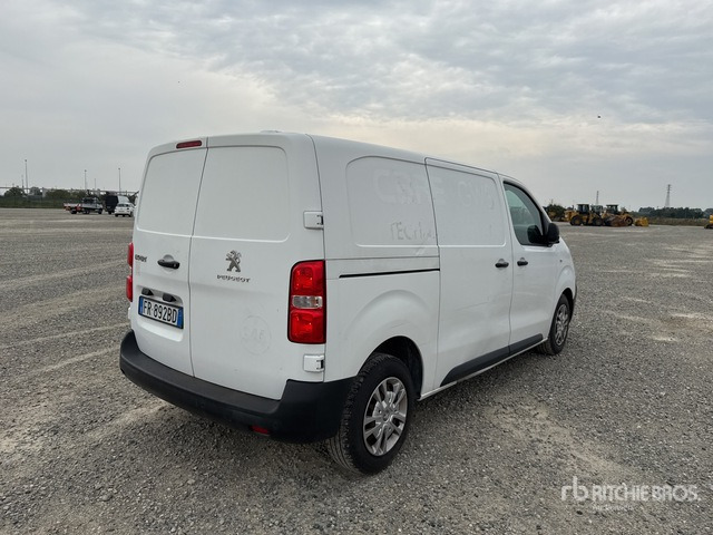 2018 Peugeot Expert Autocarro furgonato - 紧凑型面包车:图3 2018 Peugeot Expert Autocarro furgonato - 紧凑型面包车:图3