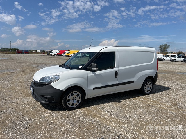 2020 Fiat Doblo CARGO MAXI 1.6 MJET 120CV LOUNGE Van Truck - 紧凑型面包车:图1 2020 Fiat Doblo CARGO MAXI 1.6 MJET 120CV LOUNGE Van Truck - 紧凑型面包车:图1