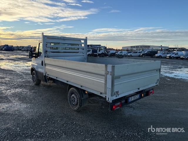 2020 Iveco Daily 35S14 4x2 Flatbed Truck - 栏板式/ 平板卡车:图2 2020 Iveco Daily 35S14 4x2 Flatbed Truck - 栏板式/ 平板卡车:图2