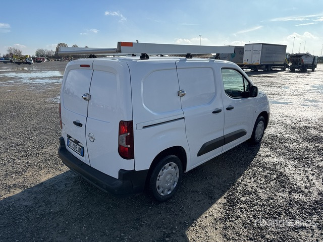 2020 Opel Combo 1.5 100CV EDITION L1 MT6 Van Truck - 厢式卡车:图3 2020 Opel Combo 1.5 100CV EDITION L1 MT6 Van Truck - 厢式卡车:图3