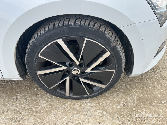 2020 Skoda Superb Wagon 2.0 TDI EVO 150CV EXECUTIVE Automobile - 汽车:图5 2020 Skoda Superb Wagon 2.0 TDI EVO 150CV EXECUTIVE Automobile - 汽车:图5