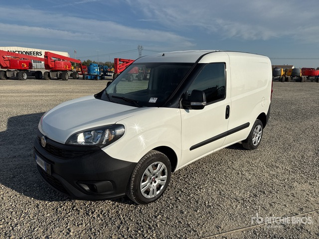 2021 Fiat Doblo CARGO CH1 LOUNGE 1.3 MJET 95CV ... Van Truck - 紧凑型面包车:图1 2021 Fiat Doblo CARGO CH1 LOUNGE 1.3 MJET 95CV ... Van Truck - 紧凑型面包车:图1