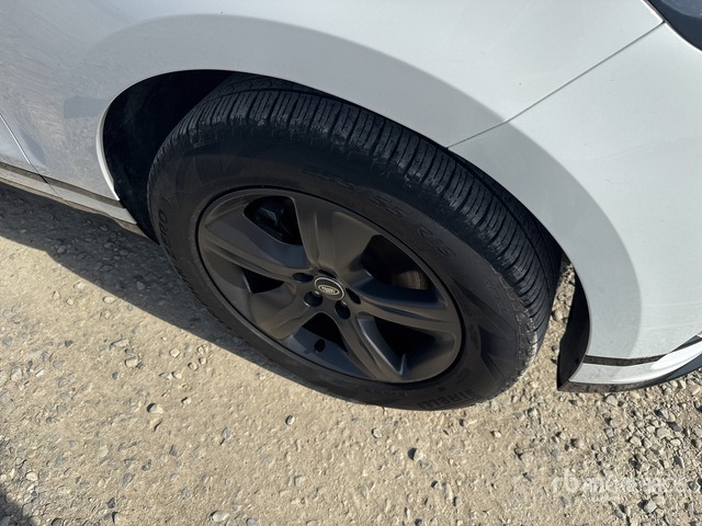 2023 Land Rover Velar 2.0 D I4 204 R-DYNAMIC S 4WD AUTO SUV - 越野车:图5 2023 Land Rover Velar 2.0 D I4 204 R-DYNAMIC S 4WD AUTO SUV - 越野车:图5