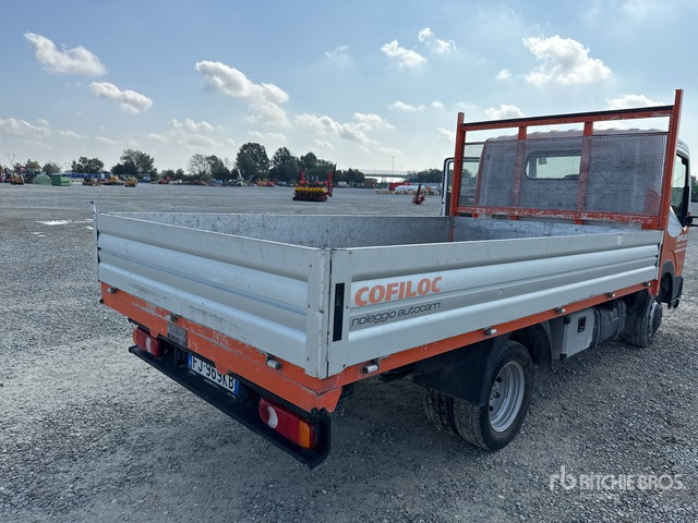Nissan Cabstar NT400 Autocarro cassone fisso - 栏板式/ 平板卡车:图5 Nissan Cabstar NT400 Autocarro cassone fisso - 栏板式/ 平板卡车:图5