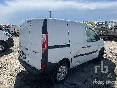RENAULT KANGOO Electric Z.E. 44KW ICE - 厢式卡车:图3 RENAULT KANGOO Electric Z.E. 44KW ICE - 厢式卡车:图3