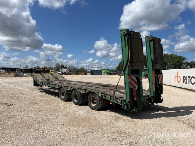 2001 Kaiser S4503F2C Tri/A Semi-Remorque Porte-Engin ... Lowboy Trailer - 低装载半拖车:图3 2001 Kaiser S4503F2C Tri/A Semi-Remorque Porte-Engin ... Lowboy Trailer - 低装载半拖车:图3