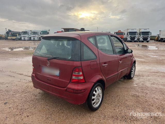 2001 Mercedes-Benz Classe A (Inoperable) Automobile - 汽车:图3 2001 Mercedes-Benz Classe A (Inoperable) Automobile - 汽车:图3