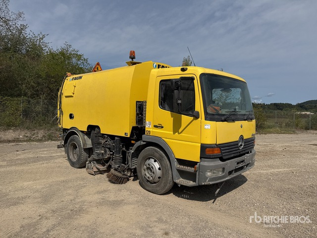 2002 Mercedes-Benz Atego 2001 Faun VIAJET 6 R/L on Balayeuse Sweeper Truck - 道路清扫机:图1 2002 Mercedes-Benz Atego 2001 Faun VIAJET 6 R/L on Balayeuse Sweeper Truck - 道路清扫机:图1