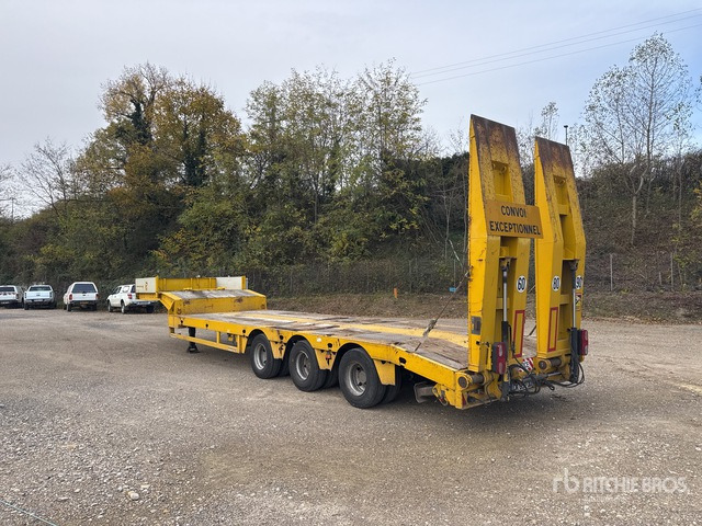 2007 Faymonville TL3GE Tri/A Semi-Remorque Porte-Engin ... Lowboy Trailer - 低装载拖车:图2 2007 Faymonville TL3GE Tri/A Semi-Remorque Porte-Engin ... Lowboy Trailer - 低装载拖车:图2