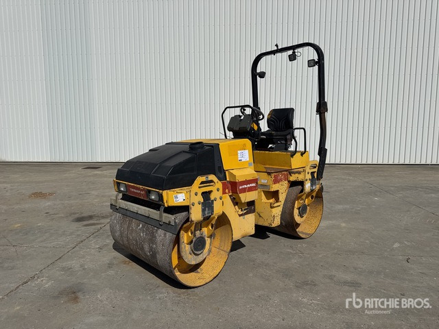 2008 Dynapac CC142 Compacteur Vibrant Tandem Double Drum Roller - 压路机:图2 2008 Dynapac CC142 Compacteur Vibrant Tandem Double Drum Roller - 压路机:图2