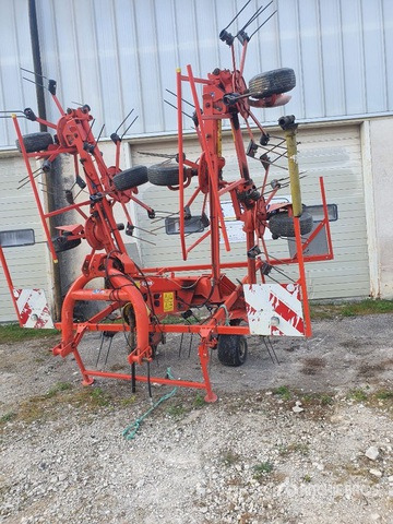 2008 Kuhn GF8501MH 8.50 m 3-Point 8 Rotor Faneuse Hay Tedder - 甩刀式割草机/ 表土疏松机:图1 2008 Kuhn GF8501MH 8.50 m 3-Point 8 Rotor Faneuse Hay Tedder - 甩刀式割草机/ 表土疏松机:图1