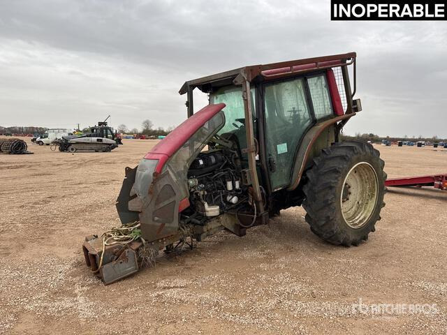 2009 Valtra N101 Tracteur Agricole (Inoperable) 4WD Tractor - 拖拉机:图2 2009 Valtra N101 Tracteur Agricole (Inoperable) 4WD Tractor - 拖拉机:图2