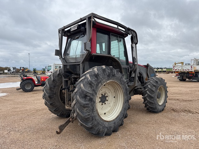 2009 Valtra T131H 4x4 Tracteur Agricole (Inoperable) 4WD Tractor - 拖拉机:图3 2009 Valtra T131H 4x4 Tracteur Agricole (Inoperable) 4WD Tractor - 拖拉机:图3