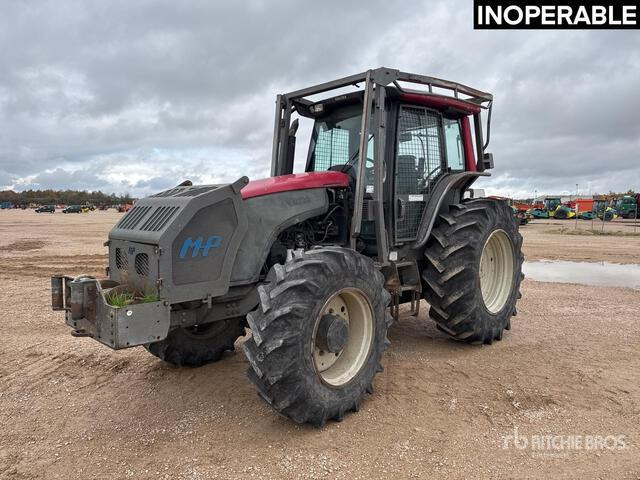 2009 Valtra T131H 4x4 Tracteur Agricole (Inoperable) 4WD Tractor - 拖拉机:图1 2009 Valtra T131H 4x4 Tracteur Agricole (Inoperable) 4WD Tractor - 拖拉机:图1