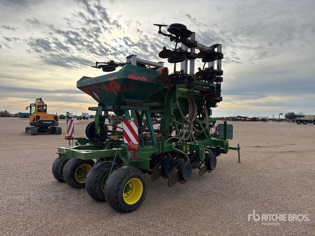 2011 John Deere 750A 6 m Semi-Mount Semoir Simplifie ... Air Seeder - 条播机:图4 2011 John Deere 750A 6 m Semi-Mount Semoir Simplifie ... Air Seeder - 条播机:图4