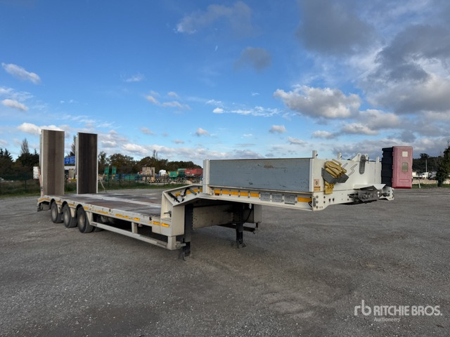 2012 Faymonville Multimax Tri/A Semi-Remorque Porte-Engin ... Lowboy Trailer - 低装载拖车:图3 2012 Faymonville Multimax Tri/A Semi-Remorque Porte-Engin ... Lowboy Trailer - 低装载拖车:图3