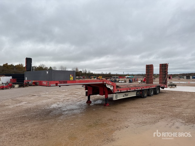 2013 Fliegl SDS 410T Semi-Remorque Porte-Engins Lowboy Trailer - 低装载拖车:图1 2013 Fliegl SDS 410T Semi-Remorque Porte-Engins Lowboy Trailer - 低装载拖车:图1