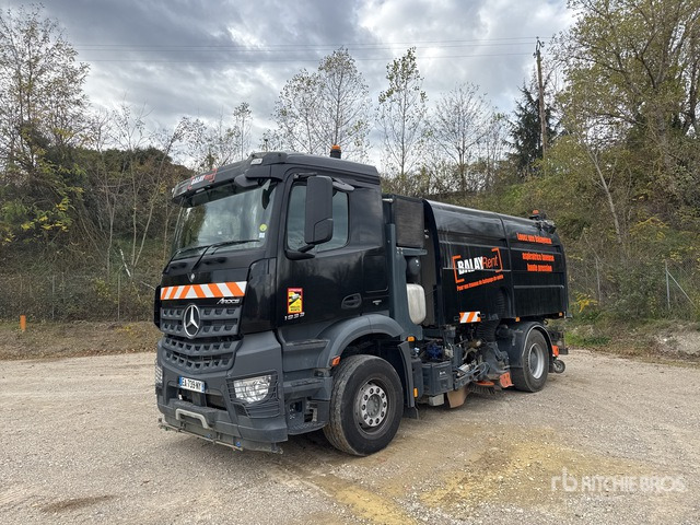 2016 Mercedes-Benz Arocs 2015 Bal Hydro BH9126 on Balayeuse Sweeper Truck - 道路清扫机:图1 2016 Mercedes-Benz Arocs 2015 Bal Hydro BH9126 on Balayeuse Sweeper Truck - 道路清扫机:图1