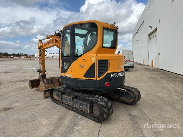 2017 Hyundai R60CR-9A Mini-Pelle Mini Excavator: <6.6t - 小型挖掘机:图4 2017 Hyundai R60CR-9A Mini-Pelle Mini Excavator: <6.6t - 小型挖掘机:图4