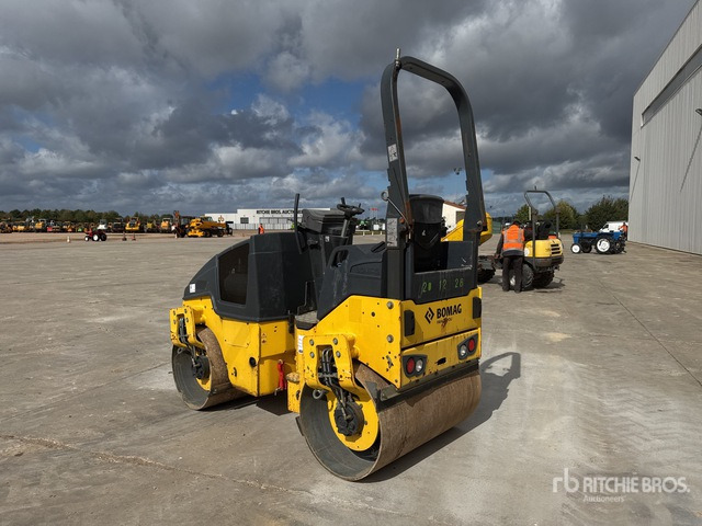 2018 Bomag BW120AD5 Compacteur Vibrant Tandem Double Drum Roller - 压路机:图4 2018 Bomag BW120AD5 Compacteur Vibrant Tandem Double Drum Roller - 压路机:图4
