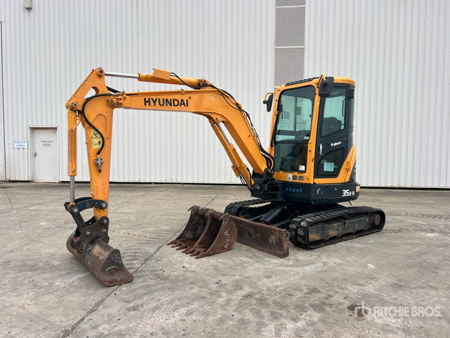 2018 Hyundai R35Z9 Mini-Pelle Mini Excavator: <6.6t - 小型挖掘机:图1 2018 Hyundai R35Z9 Mini-Pelle Mini Excavator: <6.6t - 小型挖掘机:图1