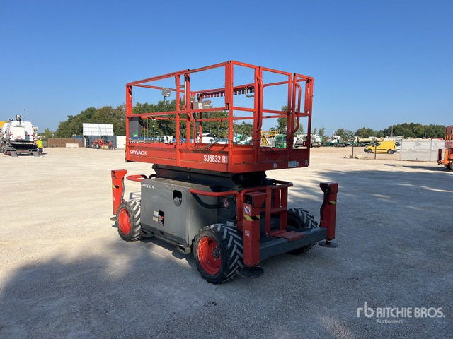 2019 Skyjack SJ6832RT 4x4 Nacelle Ciseaux Scissor Lift - 剪式升降机:图2 2019 Skyjack SJ6832RT 4x4 Nacelle Ciseaux Scissor Lift - 剪式升降机:图2