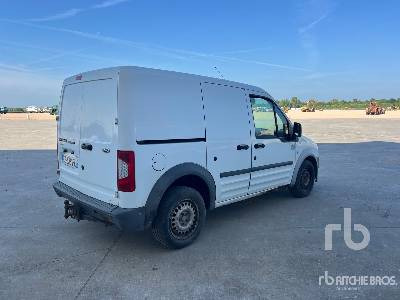 FORD TRANSIT Camion Fourgon - 厢式卡车:图3 FORD TRANSIT Camion Fourgon - 厢式卡车:图3