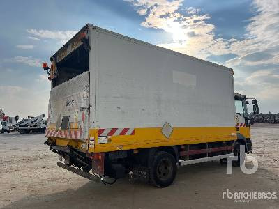 IVECO 120E24 4x2 Camion Fourgon - 厢式卡车:图3 IVECO 120E24 4x2 Camion Fourgon - 厢式卡车:图3