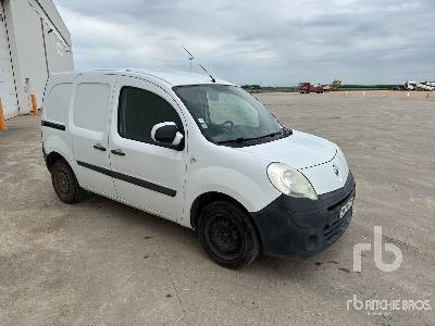 RENAULT KANGOO Vehicule Utilitaire - 无侧窗厢式货车:图4 RENAULT KANGOO Vehicule Utilitaire - 无侧窗厢式货车:图4