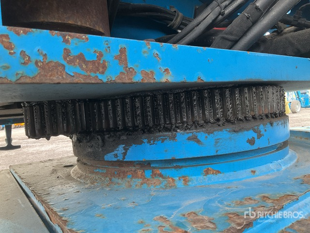 2008 Genie Z51/30JRT 4WD Diesel Articulating Boom Lift - 铰接臂:图5 2008 Genie Z51/30JRT 4WD Diesel Articulating Boom Lift - 铰接臂:图5