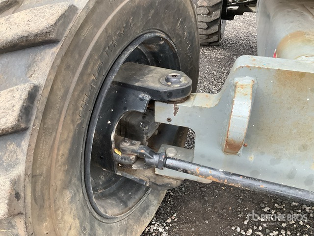 2008 Haulotte UHA20 4WD Diesel Articulating Boom Lift - 铰接臂:图3 2008 Haulotte UHA20 4WD Diesel Articulating Boom Lift - 铰接臂:图3