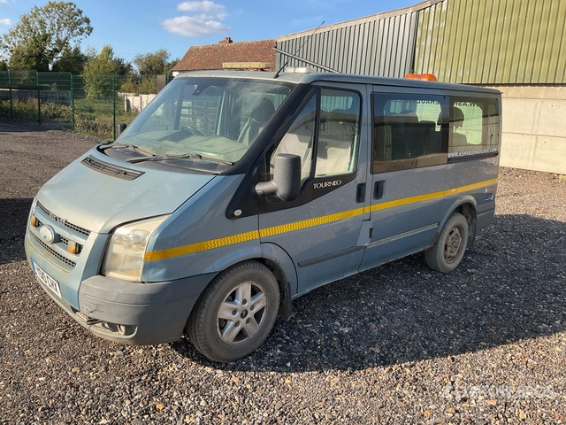 2010 Ford Transit 115 Tourneo T280 SWB Limited (Inoperable) Minivan - 小型客车:图1 2010 Ford Transit 115 Tourneo T280 SWB Limited (Inoperable) Minivan - 小型客车:图1