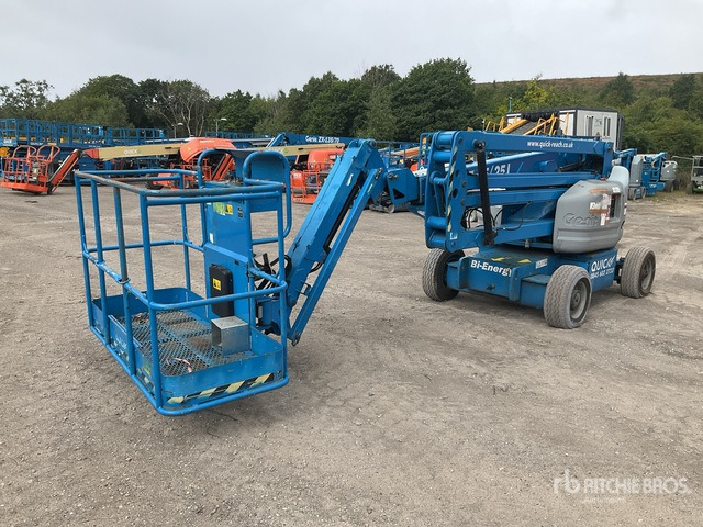 2011 Genie Z4525J 2WD Hybrid Articulating Boom Lift - 铰接臂:图2 2011 Genie Z4525J 2WD Hybrid Articulating Boom Lift - 铰接臂:图2