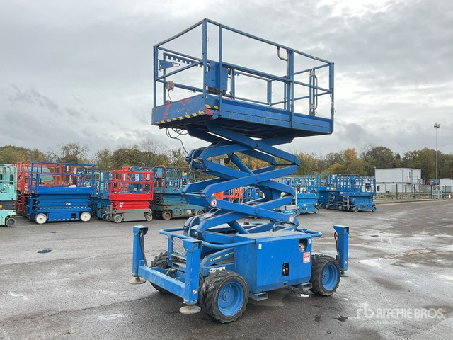 2012 Skyjack SJ6826 RT 4x4 Diesel Scissor Lift - 剪式升降机:图2 2012 Skyjack SJ6826 RT 4x4 Diesel Scissor Lift - 剪式升降机:图2