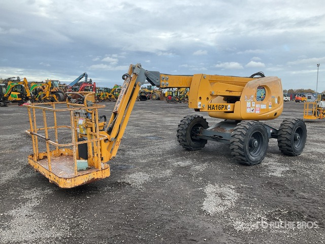 2014 Haulotte HA16PX 4WD Diesel Articulating Boom Lift - 铰接臂:图4 2014 Haulotte HA16PX 4WD Diesel Articulating Boom Lift - 铰接臂:图4