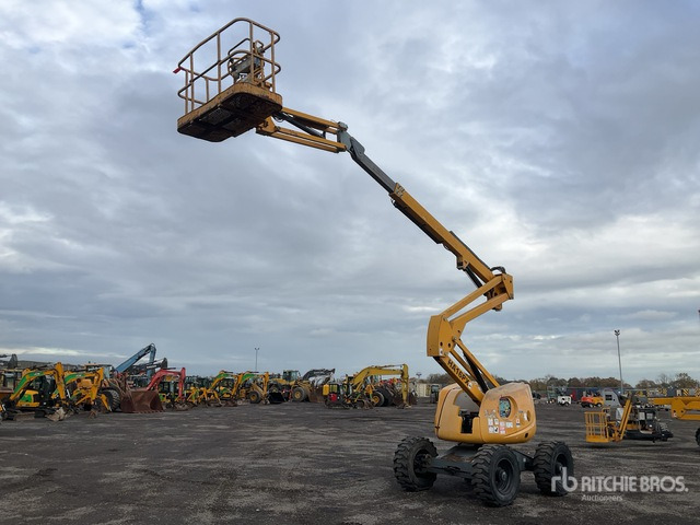 2014 Haulotte HA16PX 4WD Diesel Articulating Boom Lift - 铰接臂:图1 2014 Haulotte HA16PX 4WD Diesel Articulating Boom Lift - 铰接臂:图1